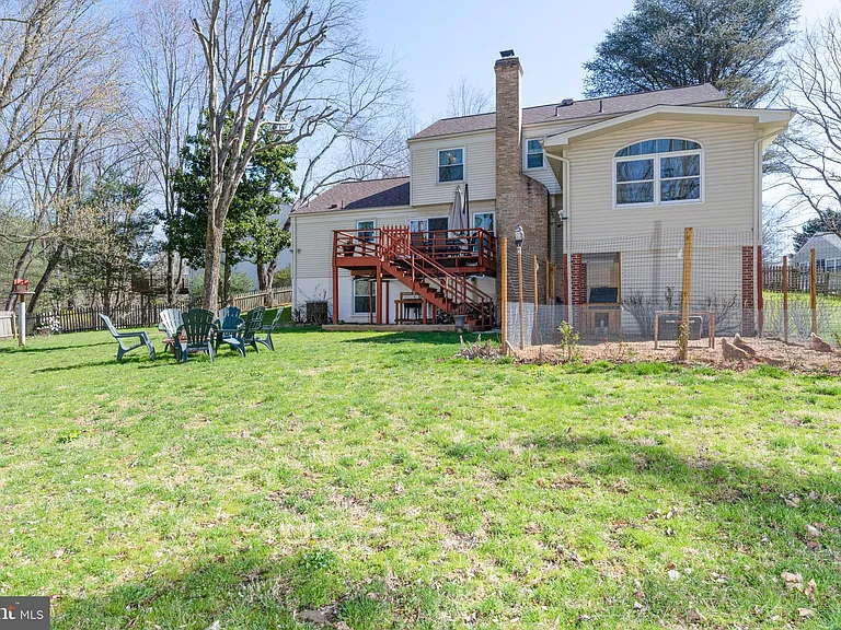 9129 Wandering Trail Dr — Photo 36