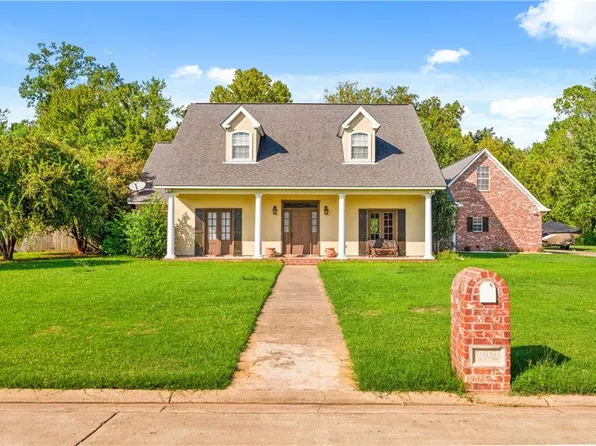 822 Whitfield Dr, Natchitoches, LA 71457