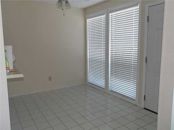 3rd image of 3402 Ocean Dr APT 29