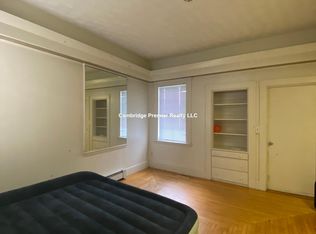 918 Main St APT 2, Waltham, MA 02451