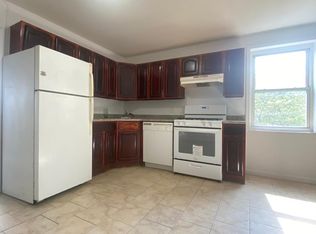 107 Bay 50 St #3, Brooklyn, NY 11214