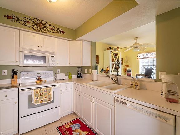3rd image of 26699 Little John Ct APT 61