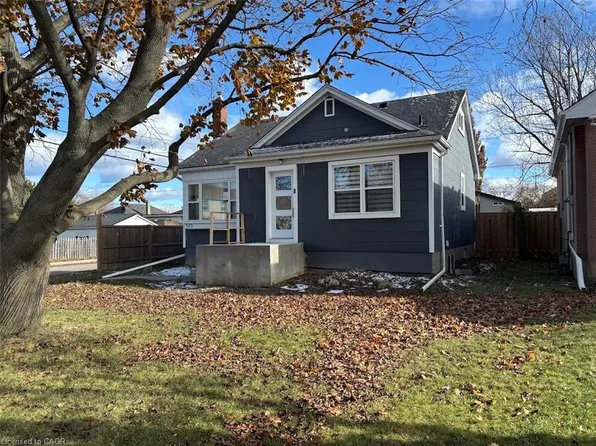 373 E 27th St, Hamilton, ON L8V 3H1