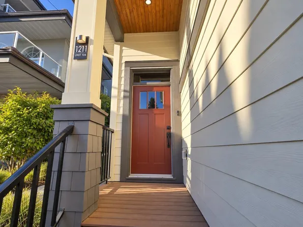 1211 Thomas Ave #104, Coquitlam, BC V3K 2L1