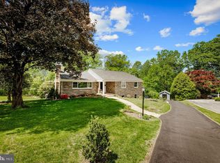 2818 N Kent Rd, Broomall, PA 19008