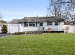 47 Gregory Dr, Ronkonkoma, NY 11779
