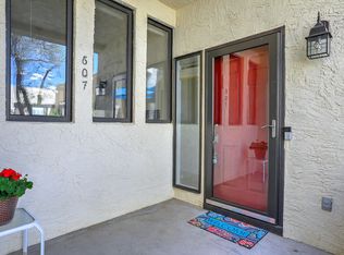 607 Eastlake Ct SE, Rio Rancho, NM 87124