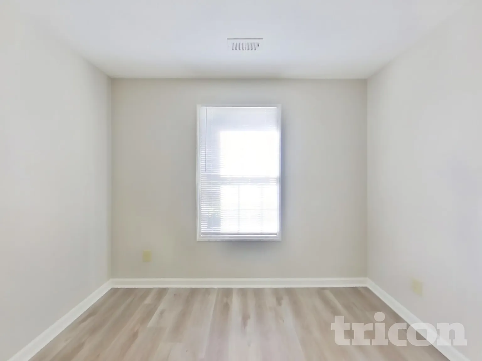 910 S Shore Ct Franklin IN — Photo 4