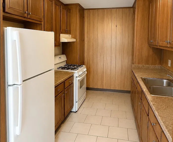 580 Campus St #101 — Photo 2