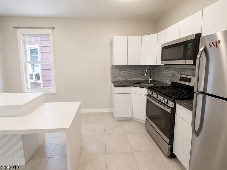 244 Halsted St #1 — Photo 3