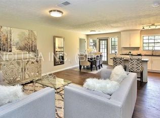 942 Cadencia Way, Lilburn, GA 30047