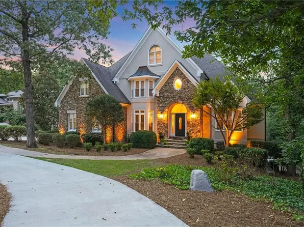5586 Anson Rd, Greensboro, NC 27407