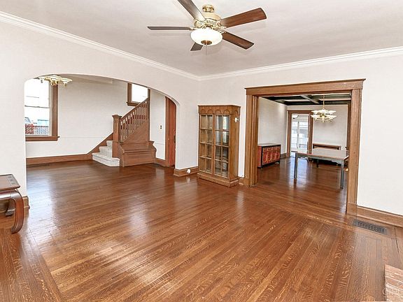 4th image of 3442 Zumstein Ave