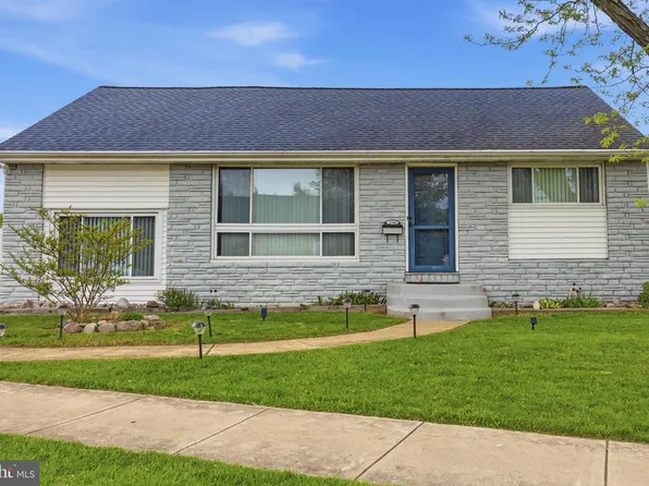 2500 Woodlawn Dr, Bristol, PA 19007