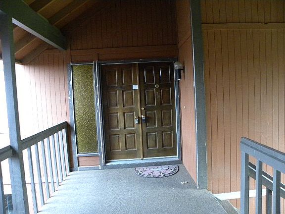 3rd image of 601 Village Way APT 23