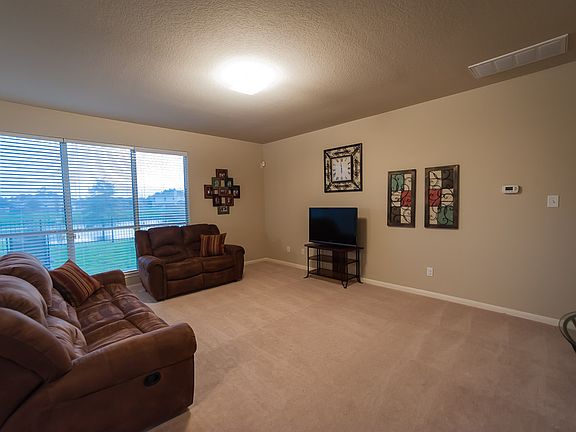 4th image of 15411 Lady Shery Ln
