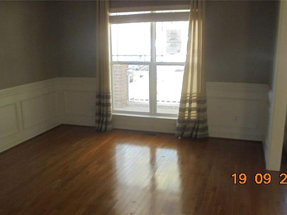 3rd image of 8602 Castle Cliff Dr