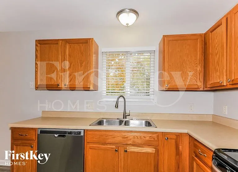 15 Glen Meadows Dr — Photo 7