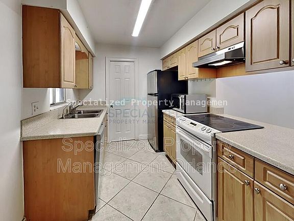 5th image of 202 Ramblewood Dr