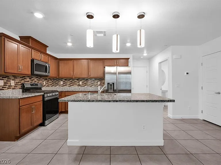 3622 Tripoli Cove Ave — Photo 13