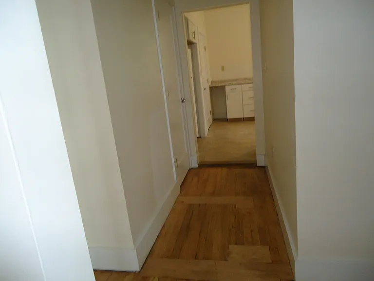 136 Warren St #3 — Photo 11