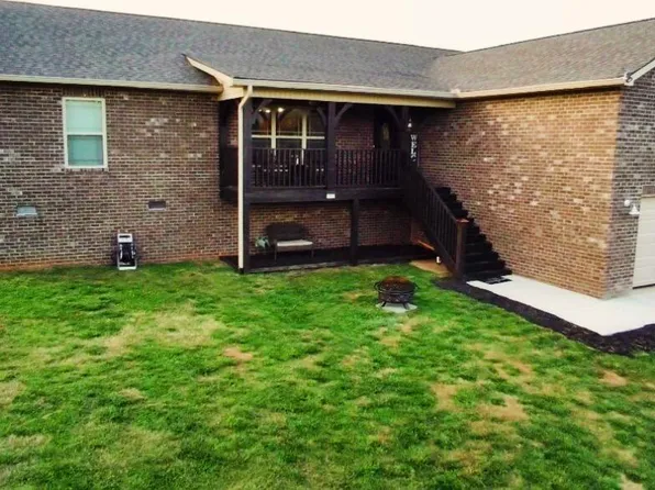 1807 Calderwood Hwy, Maryville, TN 37801