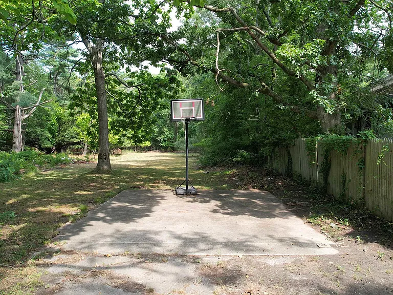 316 Pitney Rd — Photo 44