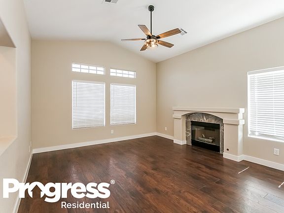 3rd image of 3561 Windy Bluff St