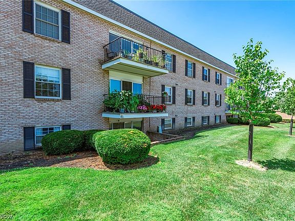 5th image of 1155 Charter Oak Ln APT 304