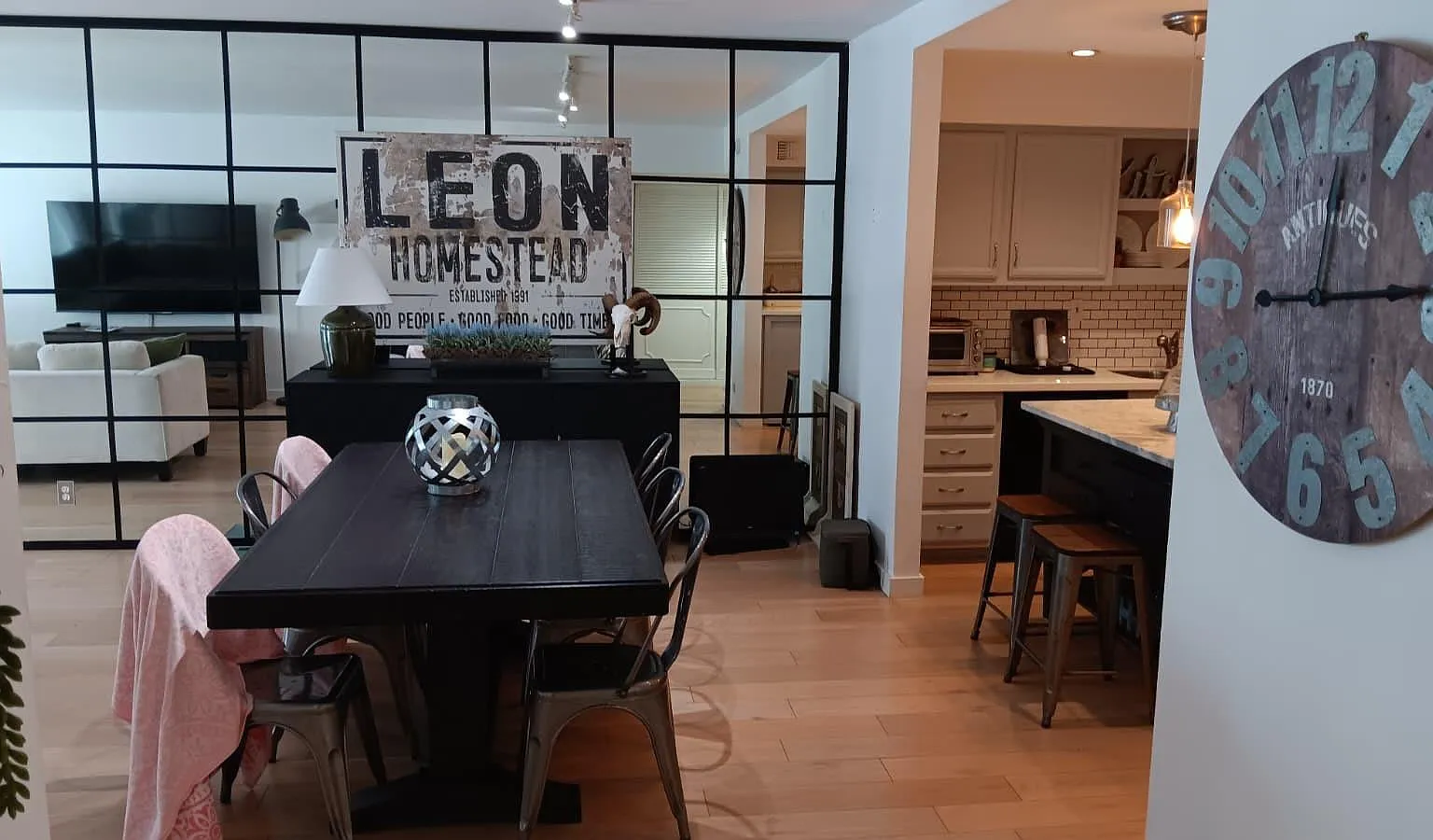 2 bed, 1.5 bath, 980 sqft, $3,000 — Photo 4