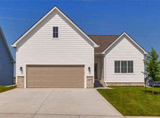 1914 28th Ct SW, Altoona, IA 50009