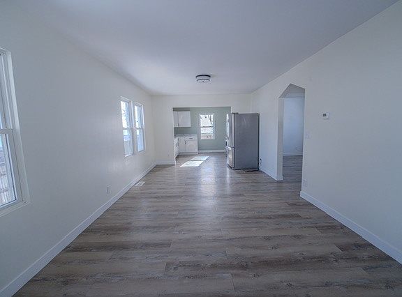 4th image of 806 Woods Ave