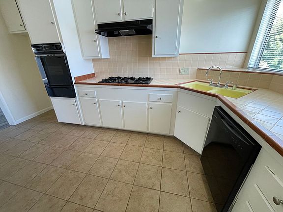 5th image of 460 W Doran St APT 304