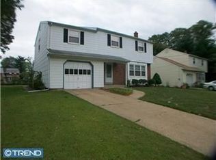 6870 Cynwyd Ave, Pennsauken, NJ 08109