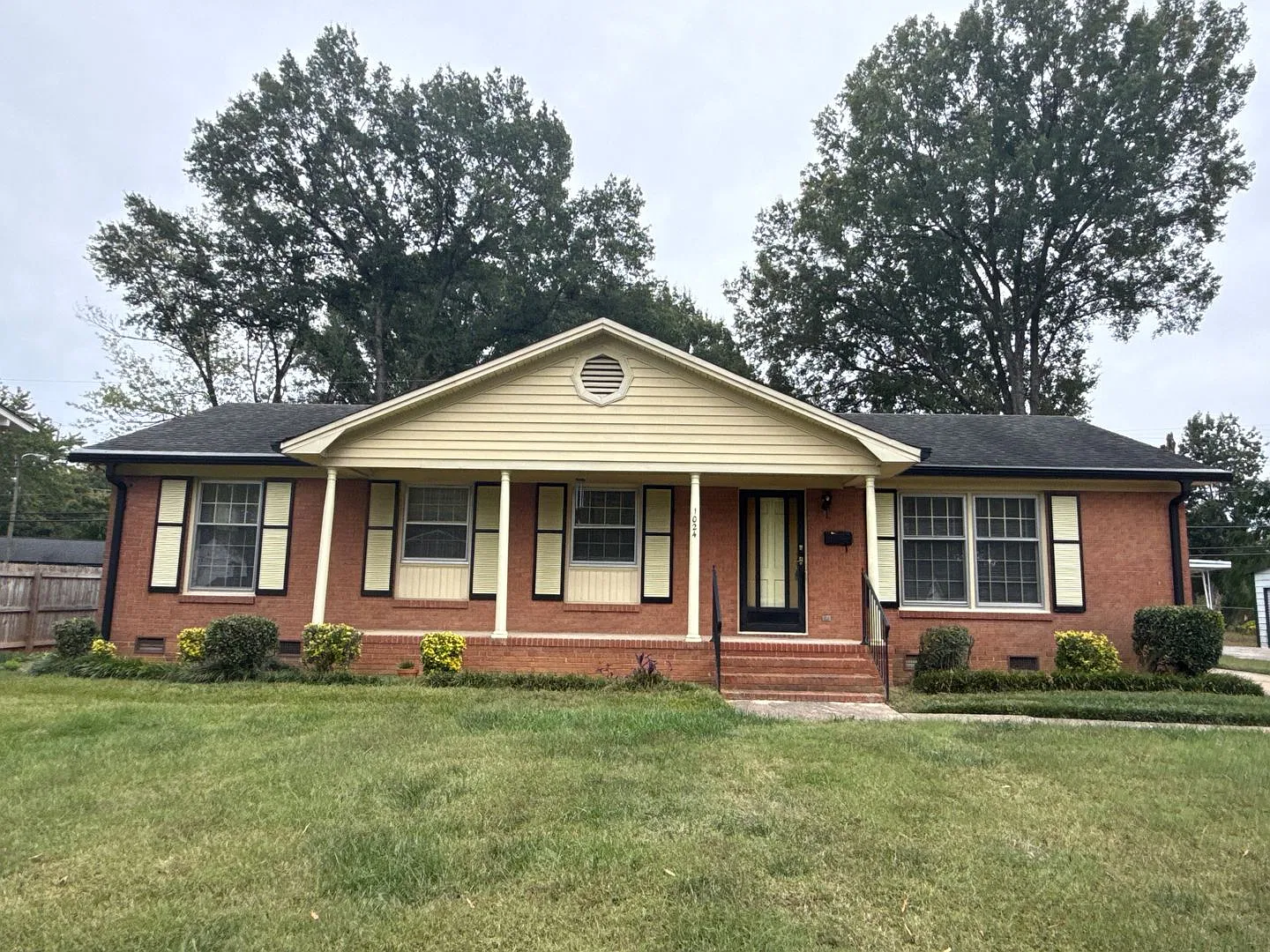 T.R. Lawing Realty Property — Photo 1