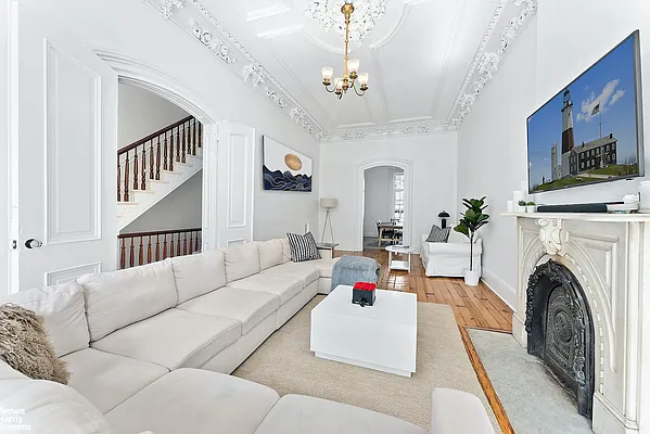 Rented by Brown Harris Stevens | media 16