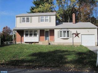 2215 Inwood Rd, Wilmington, DE 19810