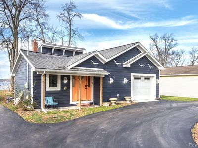 9109 McGregor Rd, Pinckney, MI, 48169