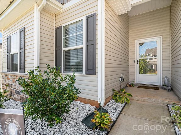 2nd image of 3112 Wynn Way