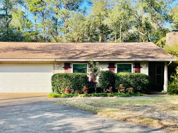 822 Saint Kitts Cv, Niceville, FL 32578