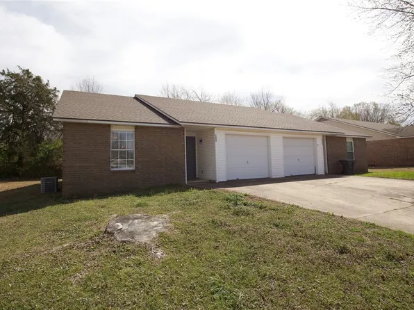 1368 N Boxley Ave, Fayetteville, AR 72704