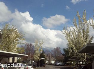 874 Pool St APT 68, Eugene, OR 97401