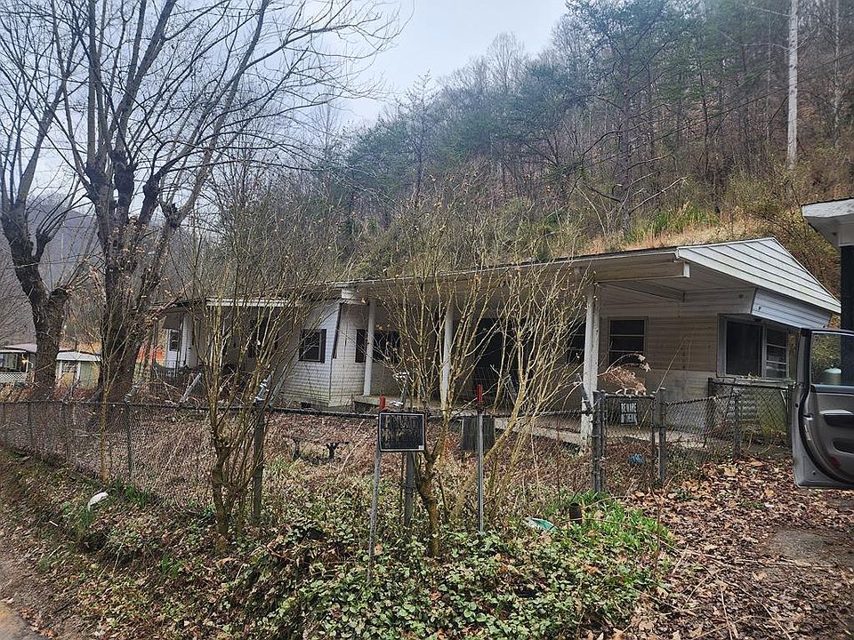 2nd image of 303 Harrison Br
