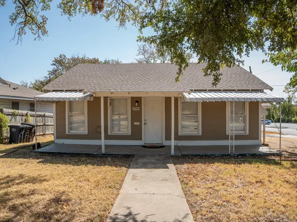 2945 Handley Dr, Fort Worth, TX 76112