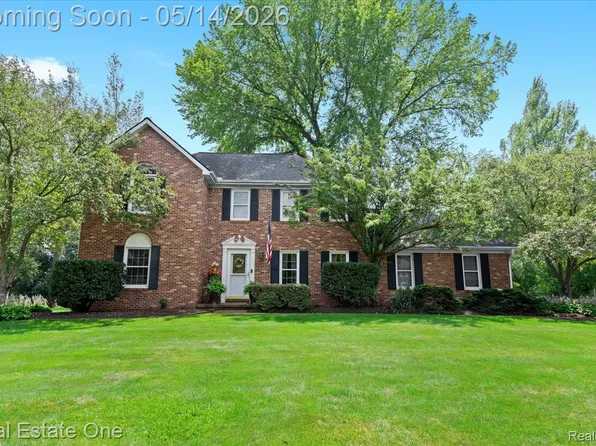 11163 Sand Crane Way, South Lyon, MI 48178