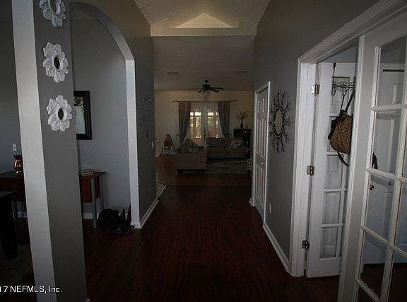 3rd image of 3221 Abbeyfield Dr E