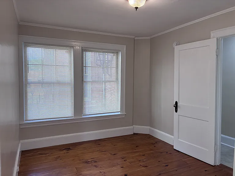 690 Congress St — Photo 8