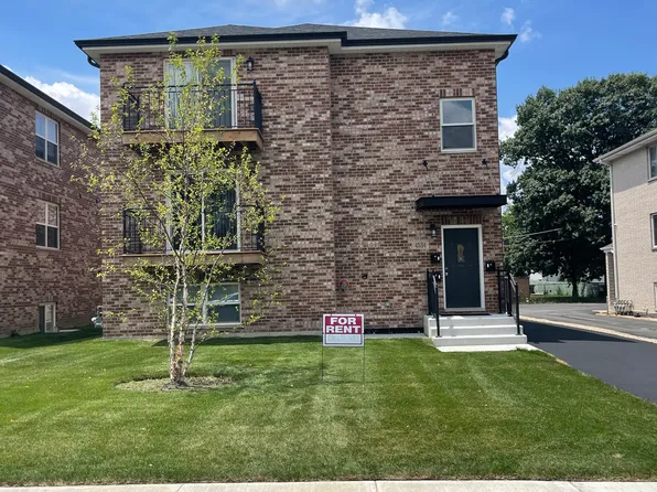 4534 Sunnyside Ave #2, Brookfield, IL 60513