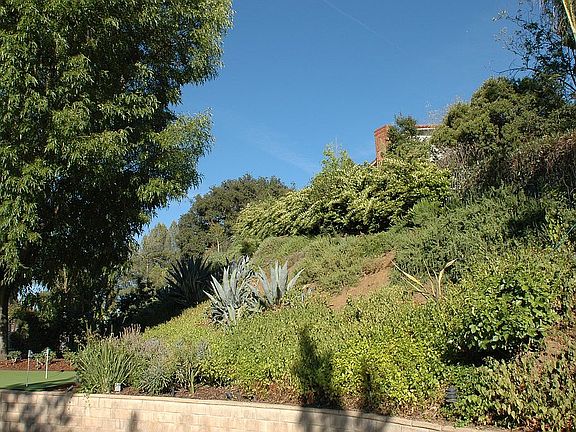 2nd image of 4914 Calle Robleda