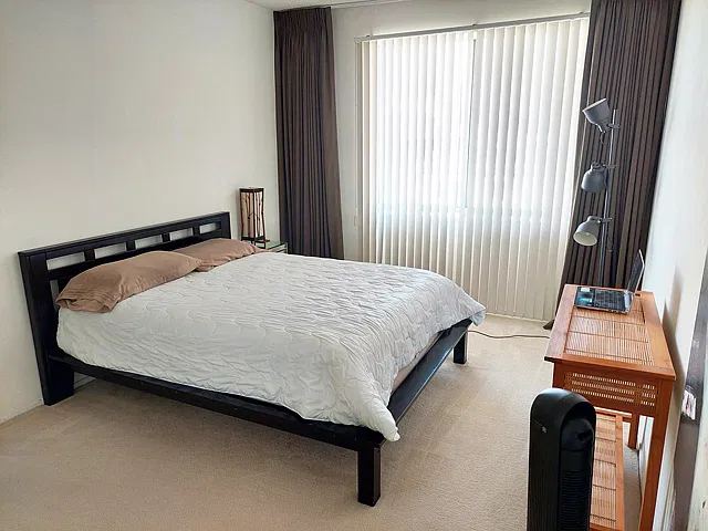 2 bed, 700 sqft, $1,300 — Photo 1